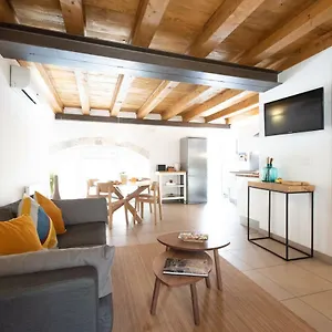 Ortigia - Theater Apartment
